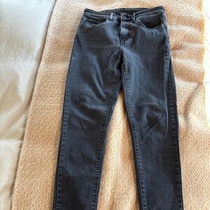 Levis size 27 black coton stretch skinny jeans